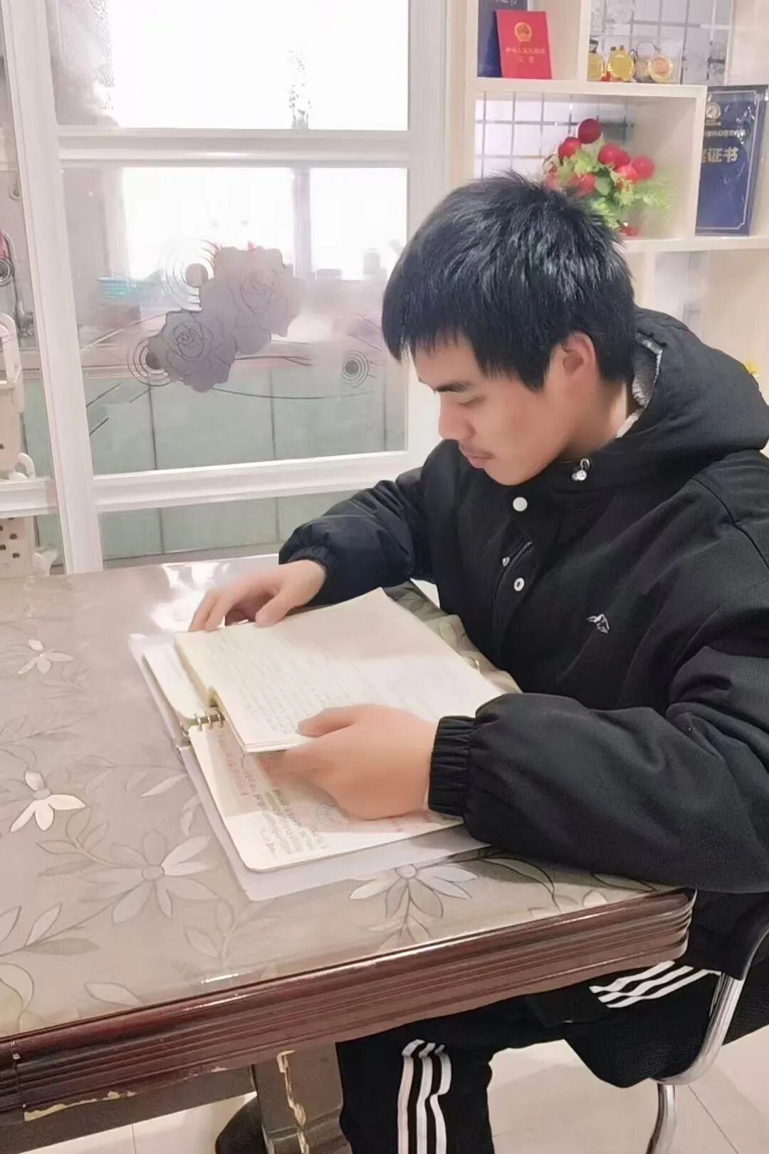 【学思札记】雪晨书声起，寒窗向梦行